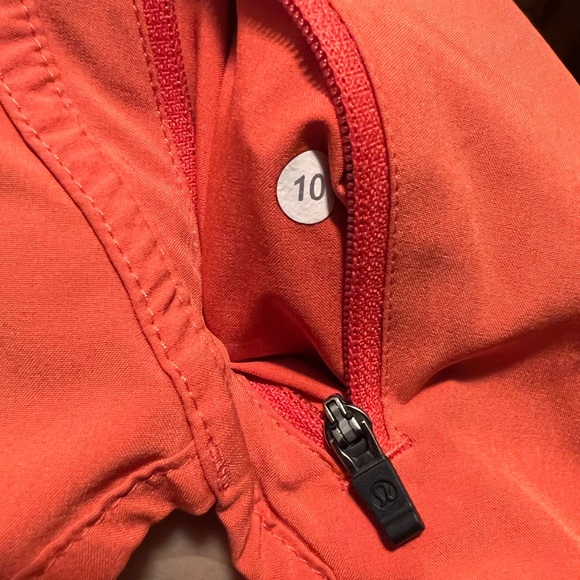 Lululemon Tracker Short 4” Vivid Flame - Picture 5 of 7
